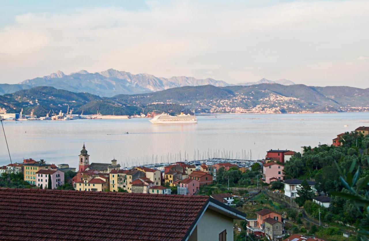 La Terrazza Con L'Ulivo - Guesthouse Con Terrazza E Vista Sul Golfo Dei Poeti La Spezia Ngoại thất bức ảnh